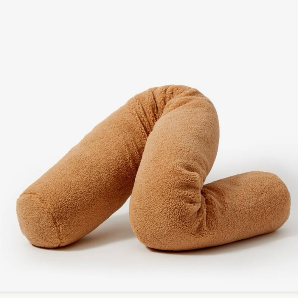 Buffy Wiggle pillow with Sherpa cover